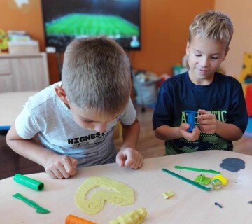 Rastimo, igrajmo se i učimo zajedno