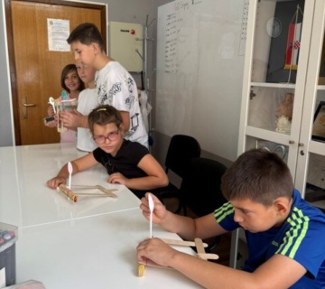 Katapult – kroz igru do razumijevanja sile i pokreta