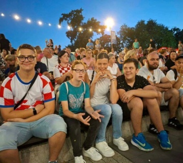 Korak zajedno